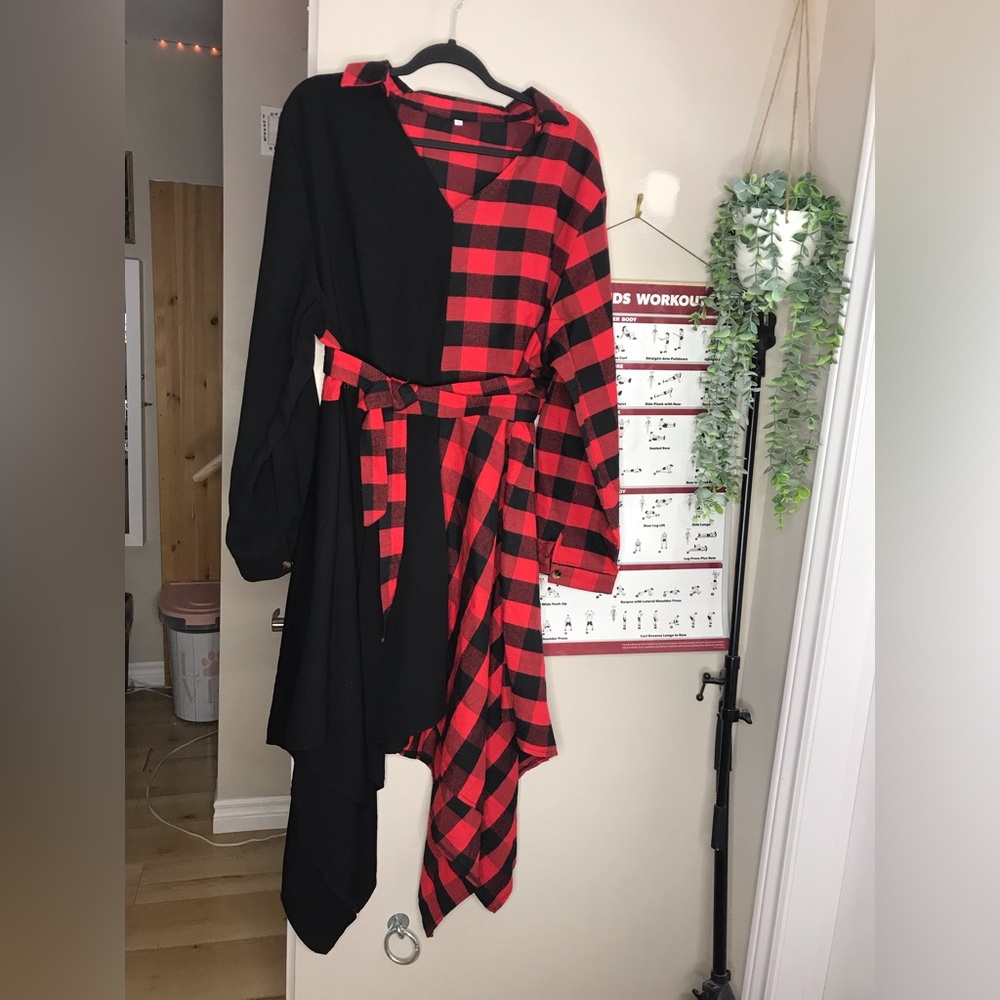 Asymmetrical pattern handkerchief plaid dress (Red & Black) Size: 4XL
